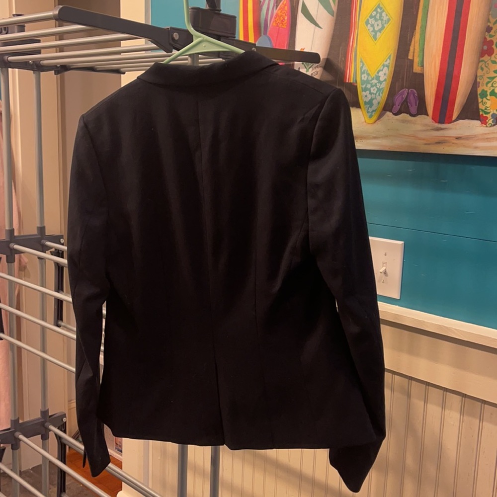 COPY - HM Women’s Short Waisted Black Blazer - Picture 5 of 8